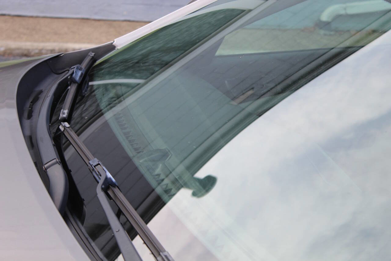 Used 2015 Kia Optima LX image 16