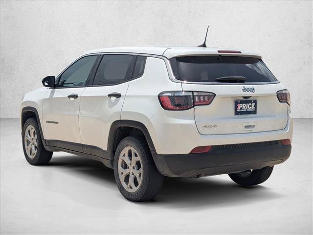 Used 2024 Jeep Compass Sport AWD/4WD image 7