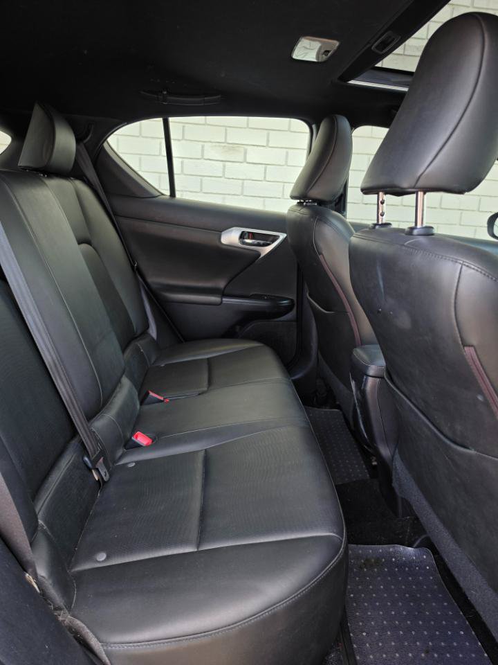 Used 2013 Lexus CT 200h w/ F Sport Pkg w/Nuluxe Trim FWD image 13