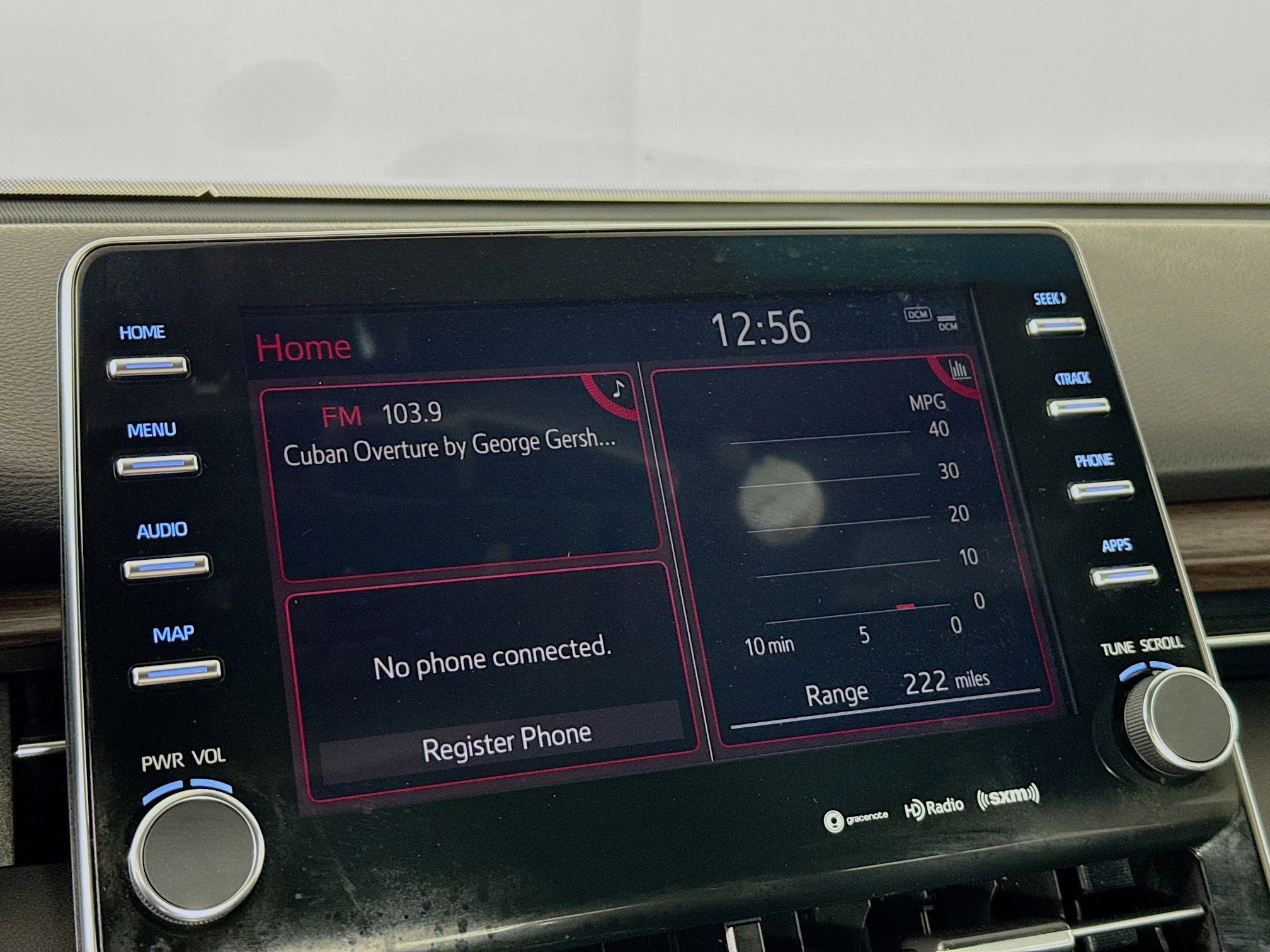 Used 2022 Toyota Avalon XLE image 16