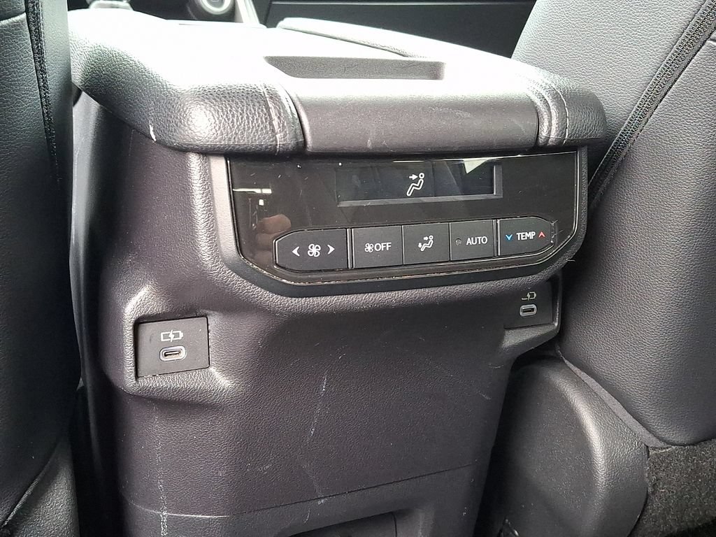 Certified 2024 Toyota Grand Highlander AWD image 11
