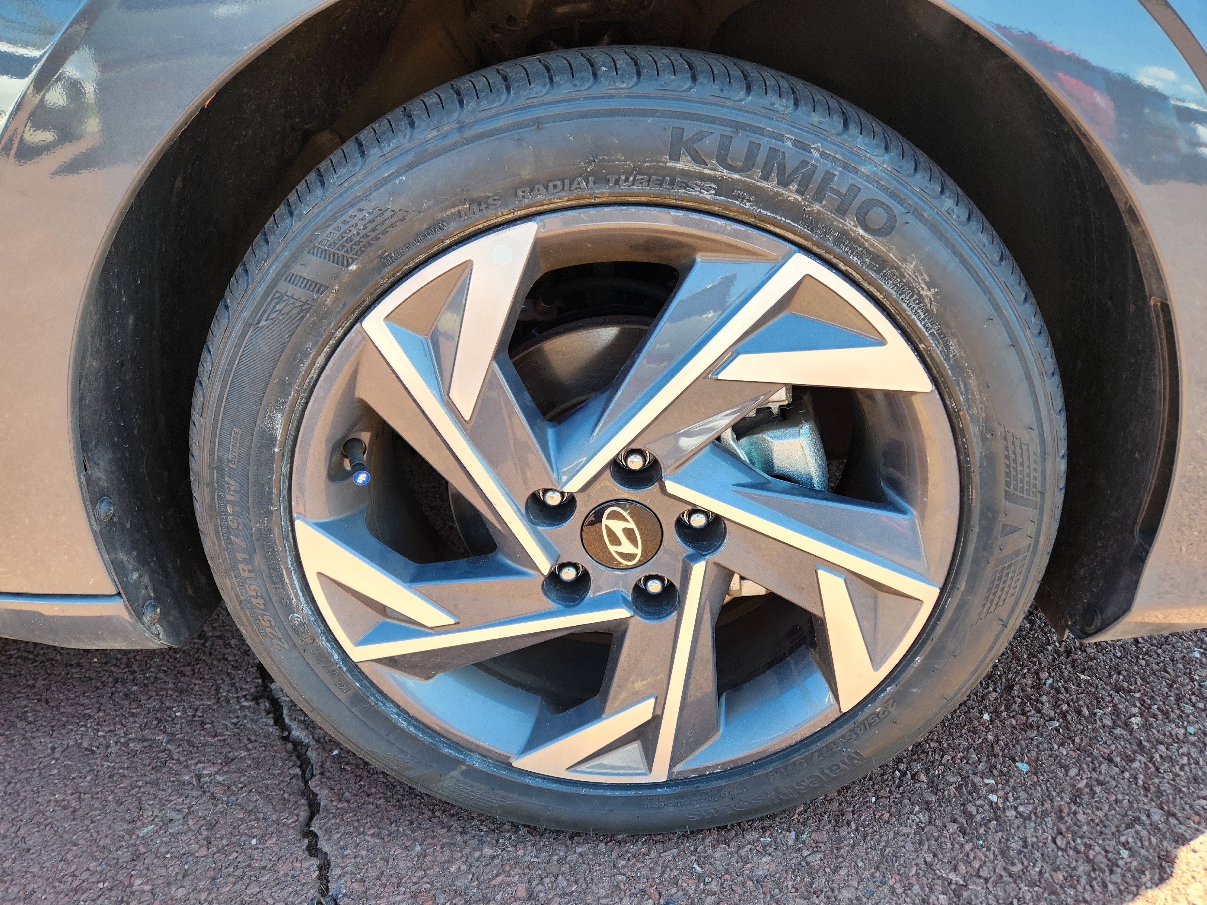 Certified 2025 Hyundai Elantra Sport image 7