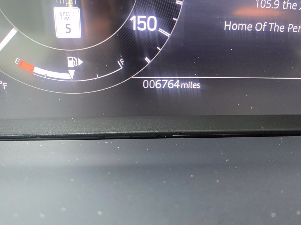 Used 2025 Land Rover Discovery Dynamic SE AWD/4WD image 15