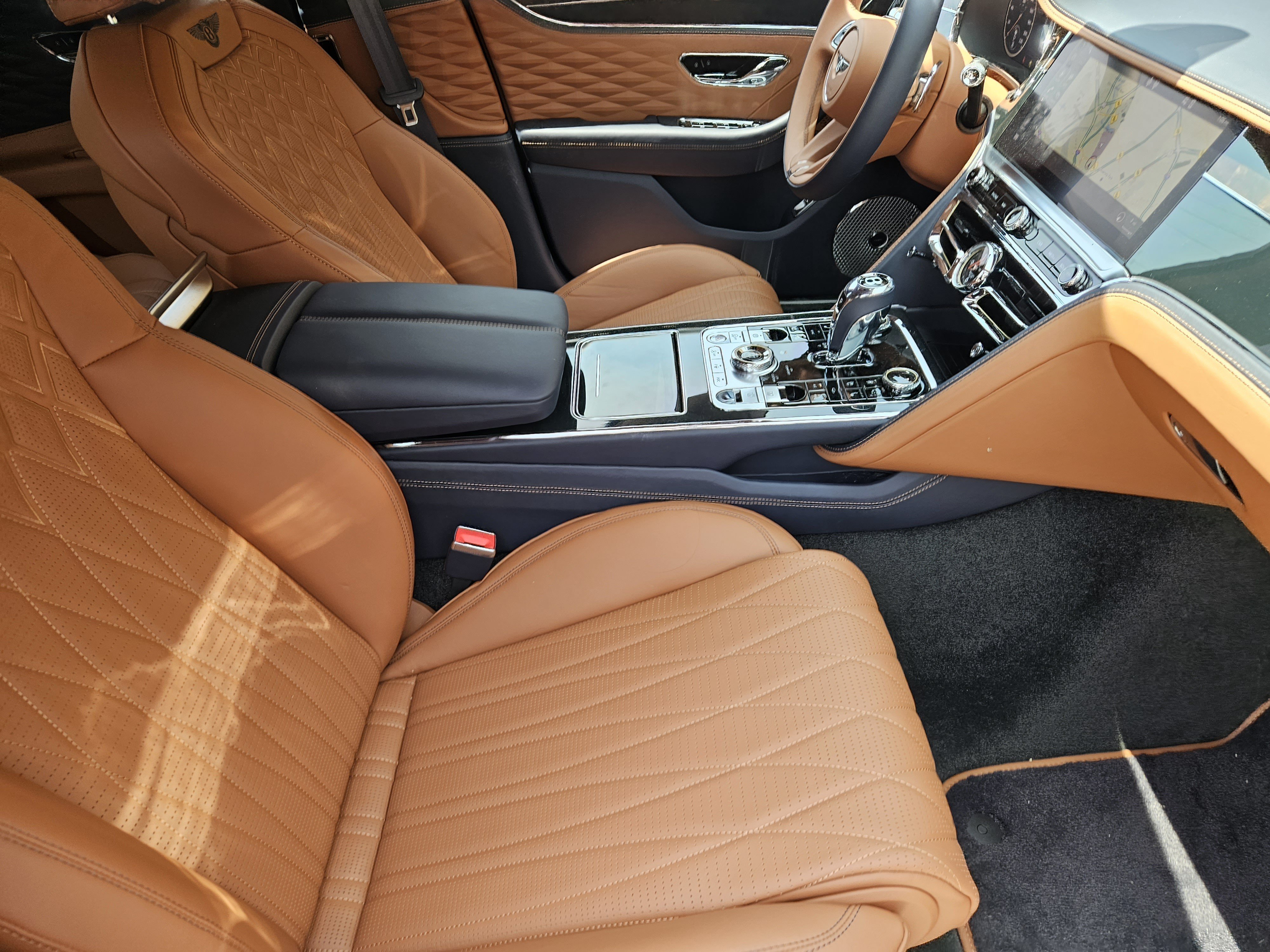 Used 2022 Bentley Flying Spur V8 AWD/4WD image 16