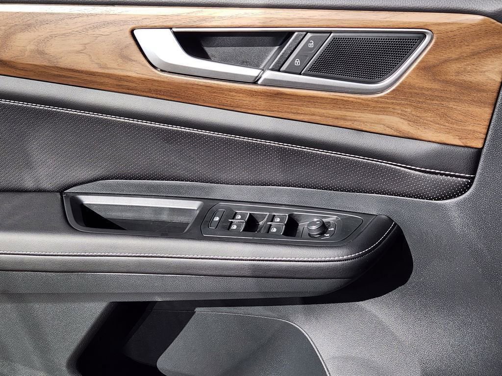 New 2026 Volkswagen Atlas SE image 12