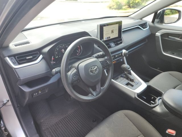 Used 2023 Toyota RAV4 XLE AWD/4WD image 15