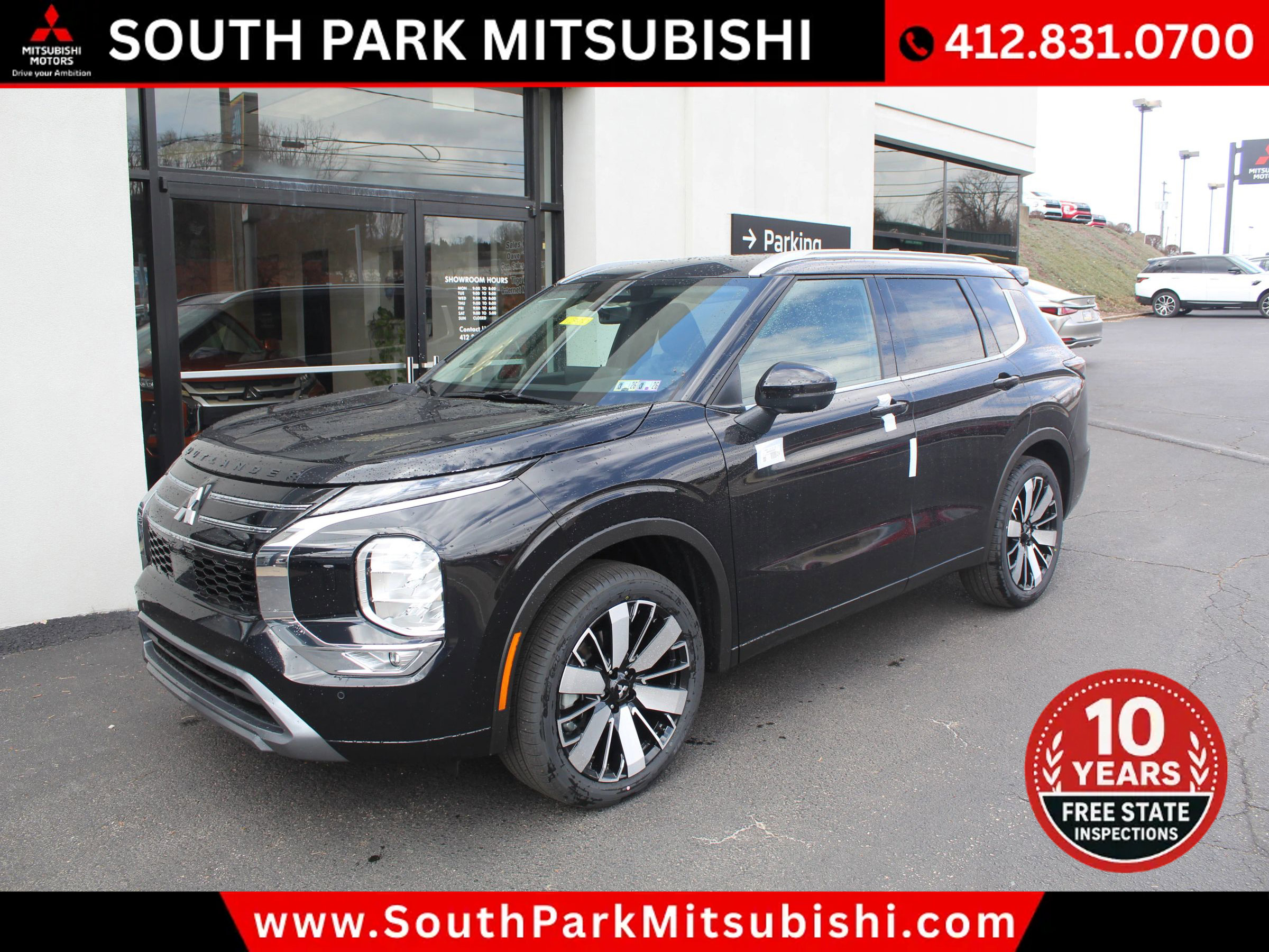 New 2025 Mitsubishi Outlander SE w/ Tech Package image 3