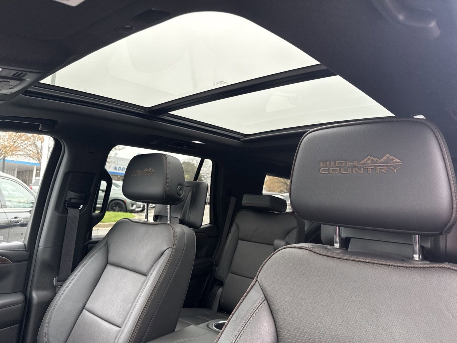 Used 2024 Chevrolet Tahoe High Country w/ Advanced Technology Package image 21