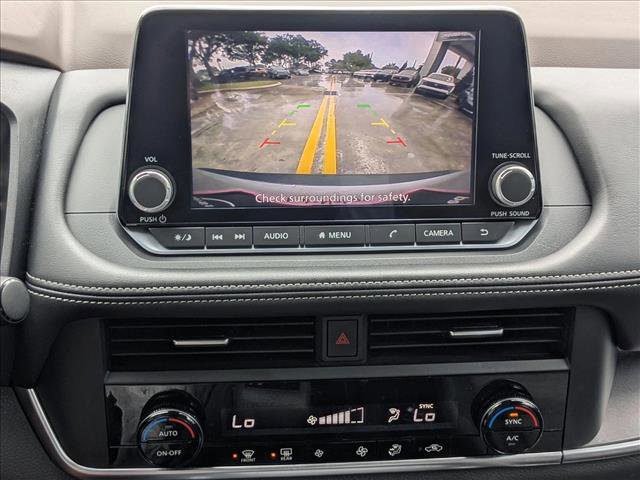 Certified 2023 Nissan Rogue SV image 14