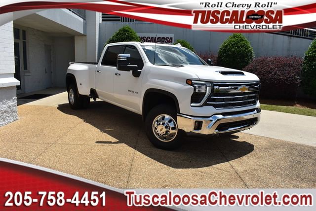 New 2026 Chevrolet Silverado 3500 LTZ w/ LTZ Plus Package AWD/4WD image 1