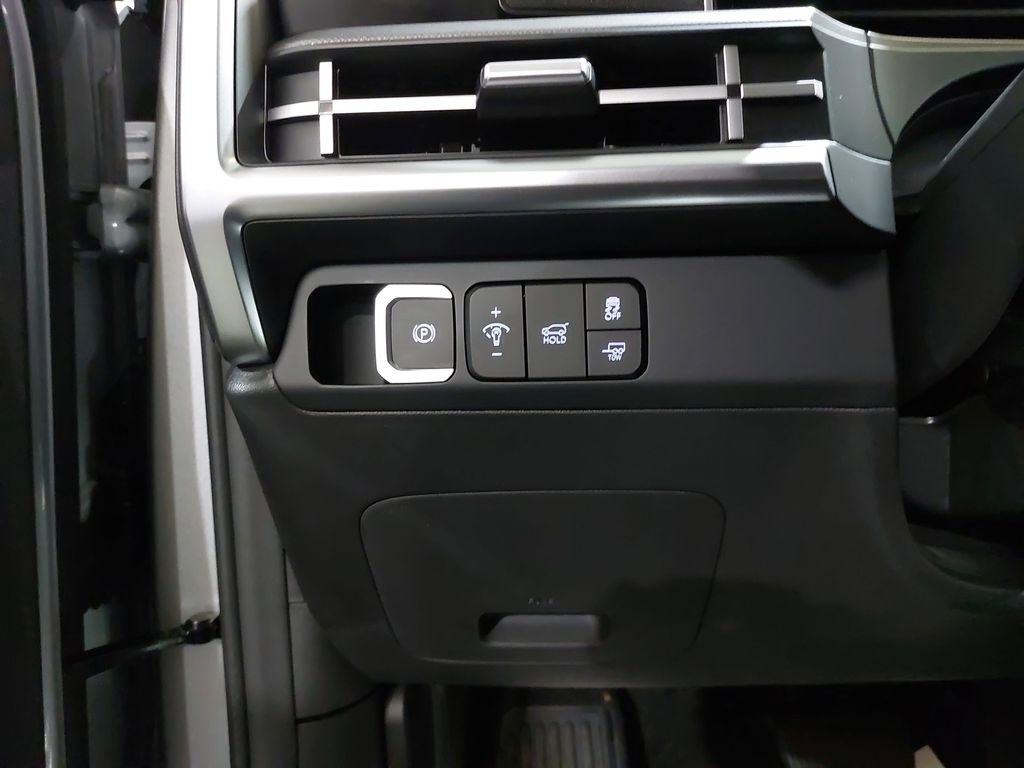 Certified 2025 Hyundai Santa Fe XRT image 27