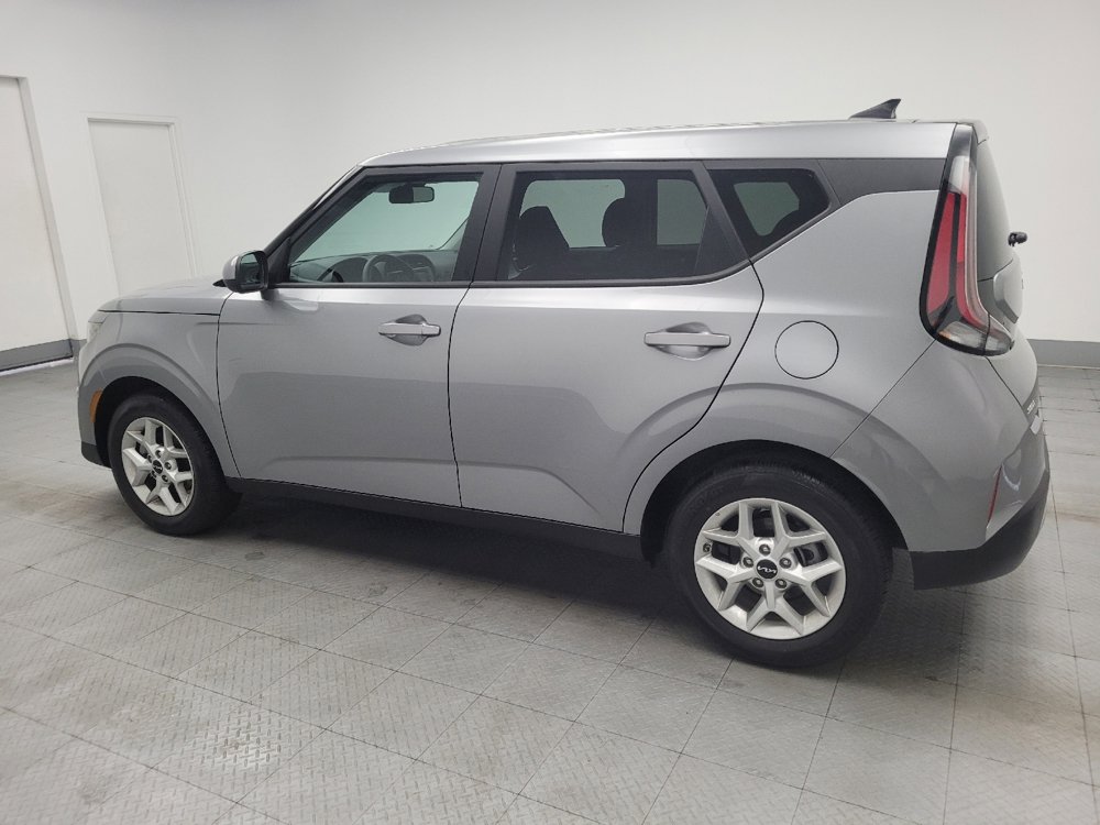 Used 2025 Kia Soul LX w/ LX Technology Package image 3