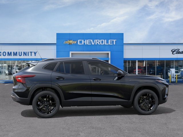 New 2026 Chevrolet Trax ACTIV w/ Sunroof Package FWD image 7