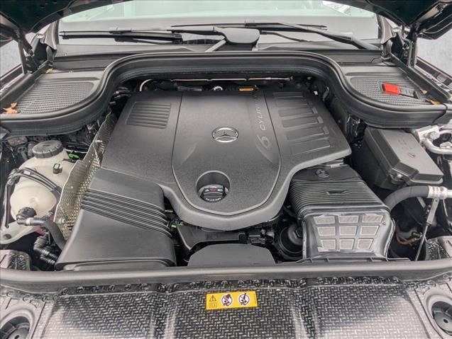 New 2026 Mercedes-Benz GLS 450 4MATIC image 16