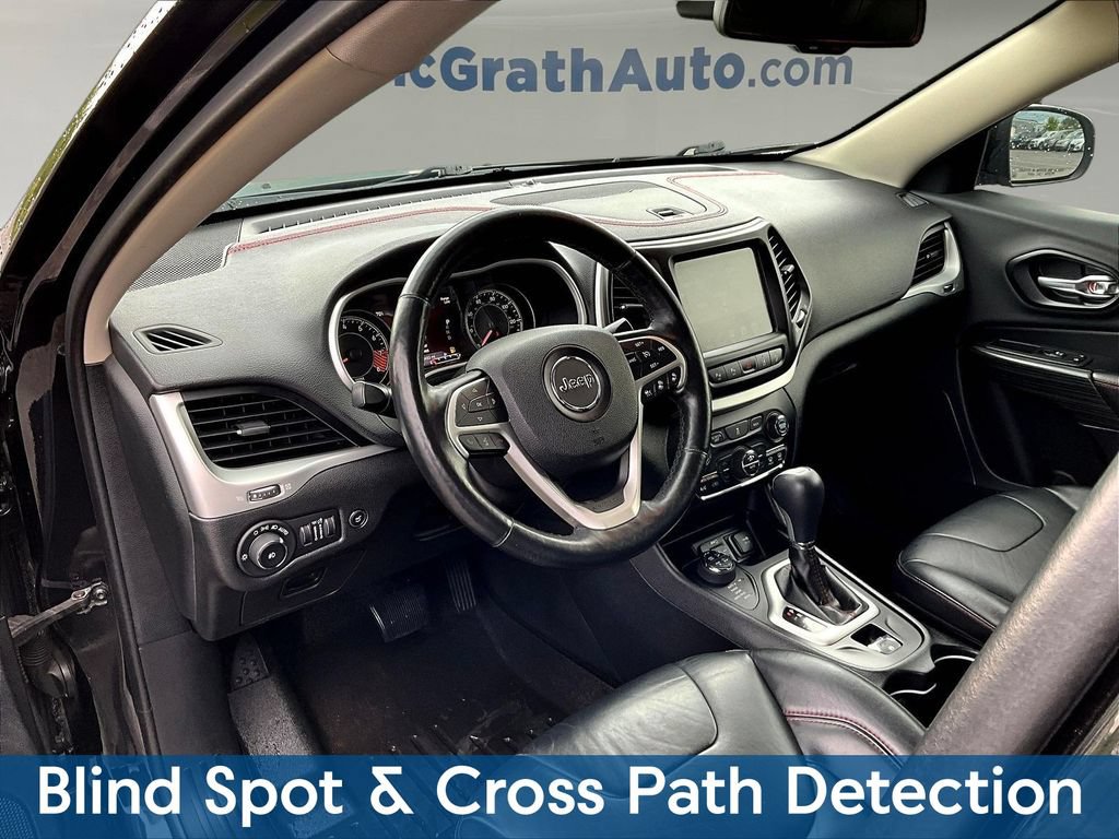 Used 2014 Jeep Cherokee Trailhawk w/ Technology Group AWD/4WD image 21