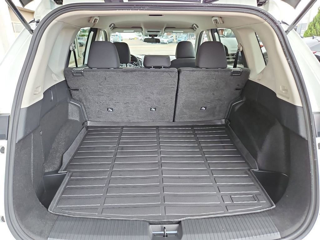 Used 2025 Nissan Rogue S image 20