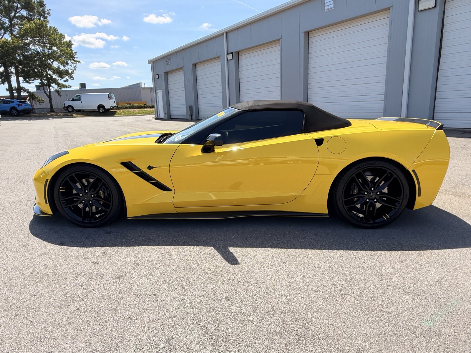 Used 2019 Chevrolet Corvette Stingray Convertible Z51 2LT RWD image 9