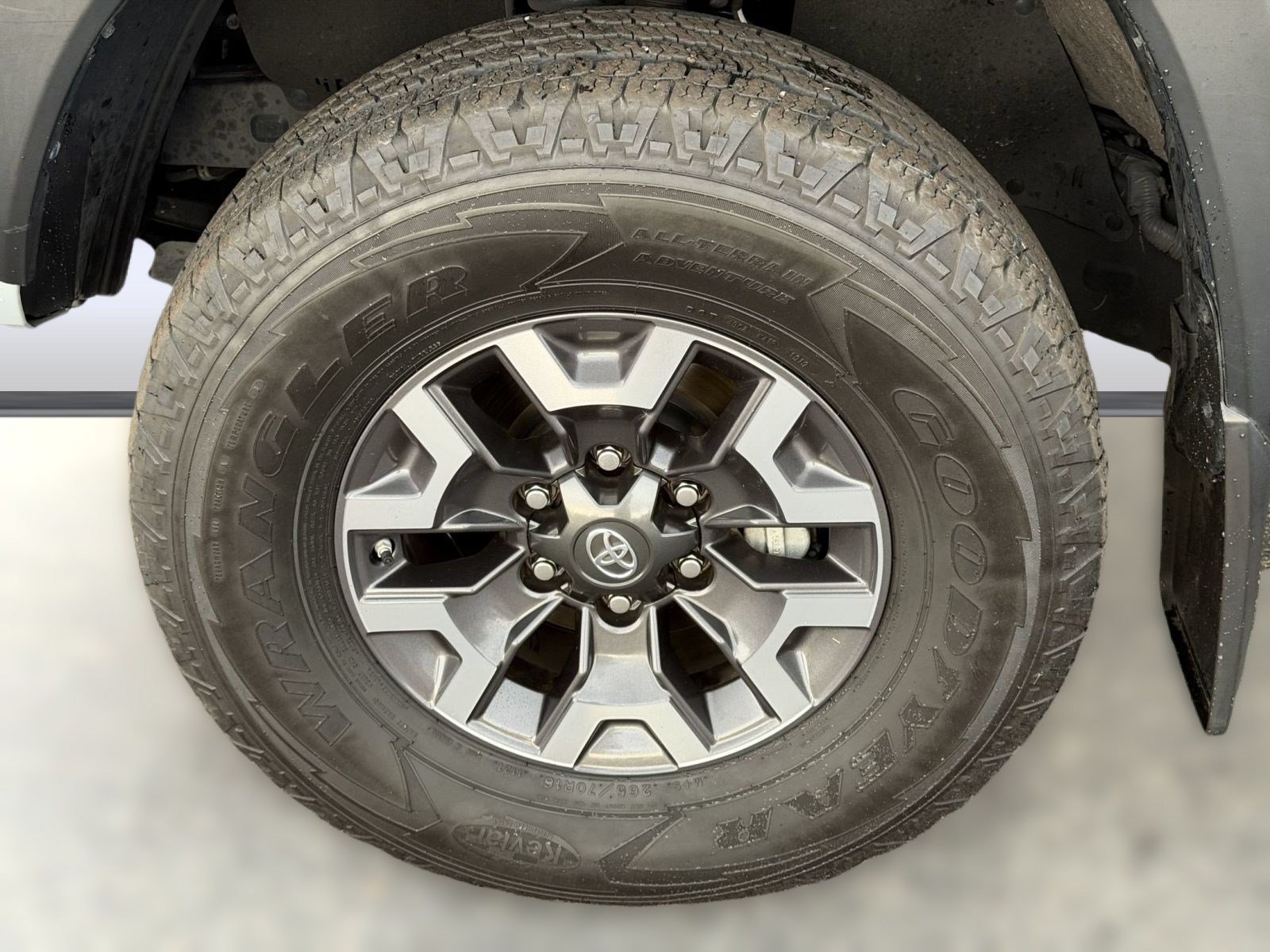 Used 2019 Toyota Tacoma TRD Off-Road RWD image 13
