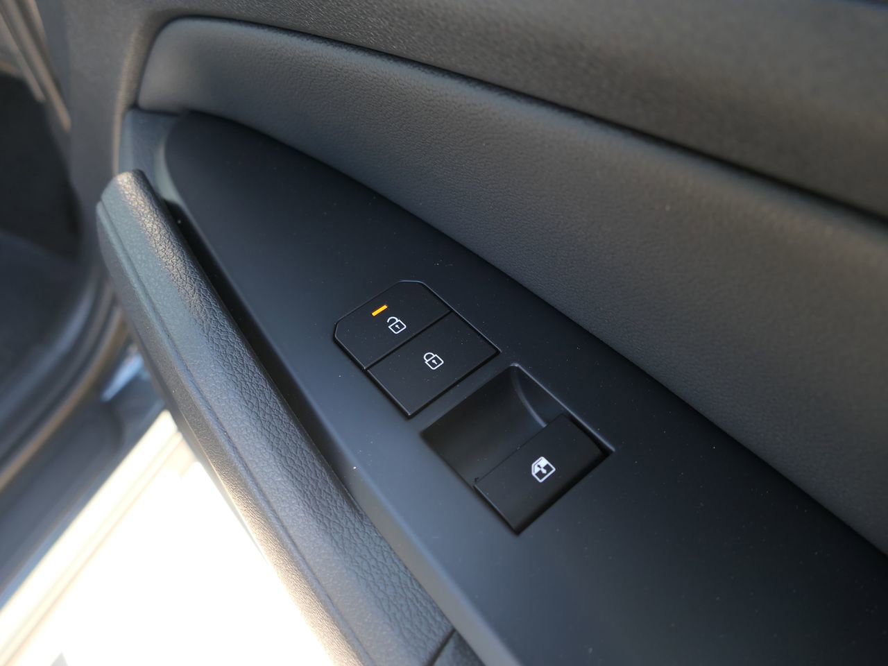 New 2026 Kia Sportage EX image 78