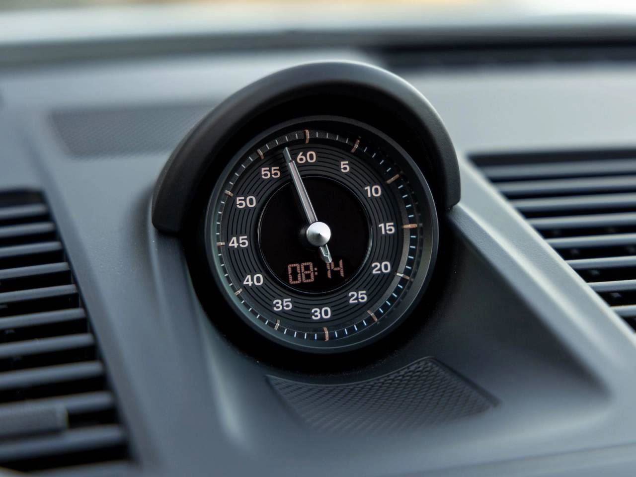 Used 2024 Porsche 911 Targa 4 GTS image 33