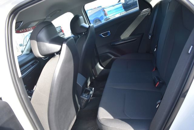 New 2026 Kia K4 LXS image 16