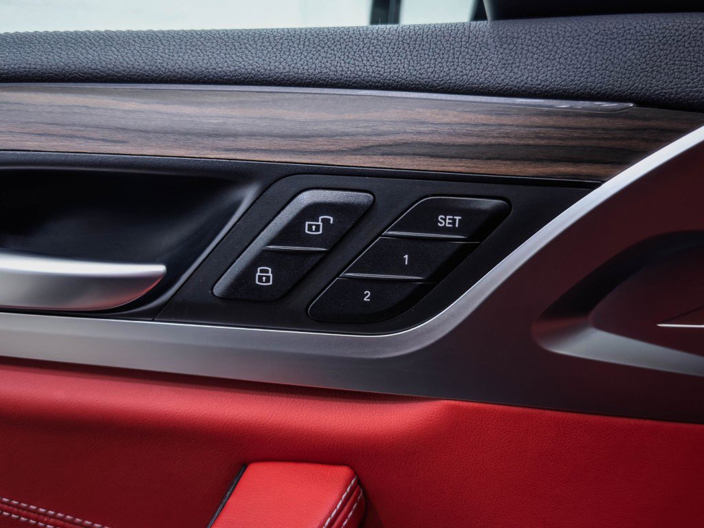 Used 2021 BMW X4 M w/ Competition Package image 28