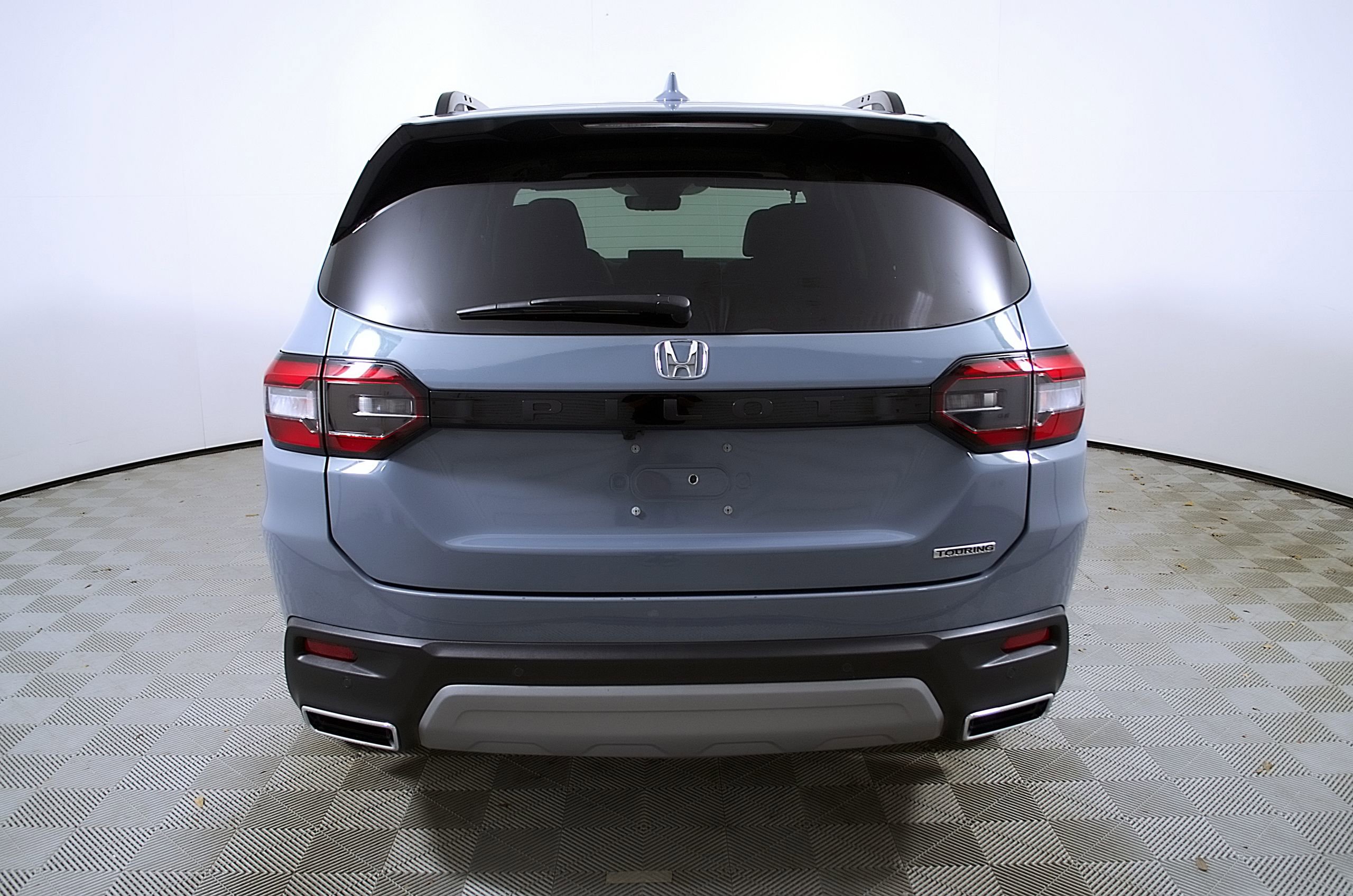 Used 2024 Honda Pilot Touring image 9