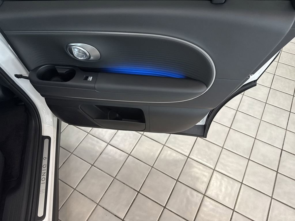 New 2026 Hyundai Ioniq 9 SEL AWD/4WD image 16