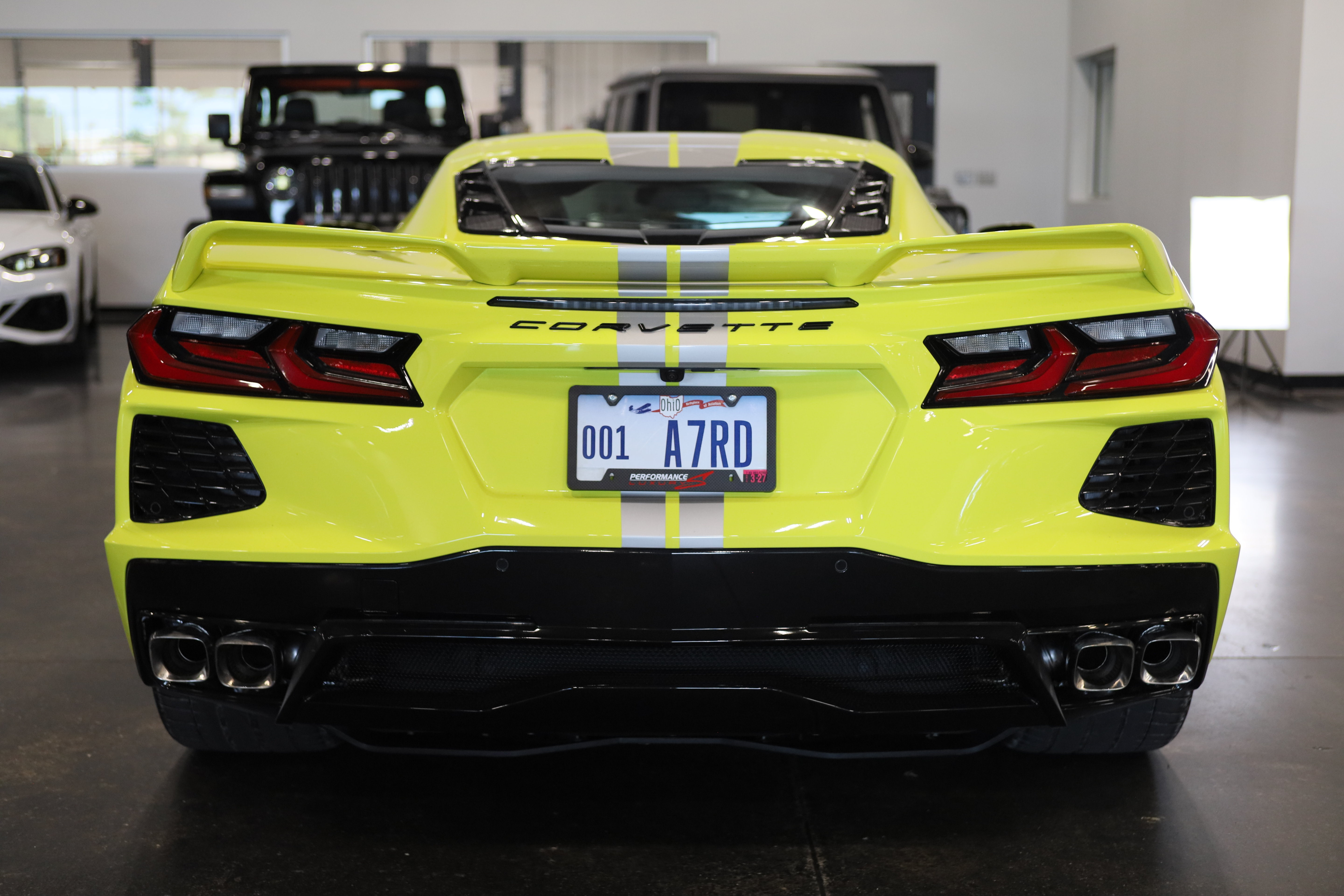 Used 2022 Chevrolet Corvette Stingray Coupe w/ Z51 Performance Package RWD image 5