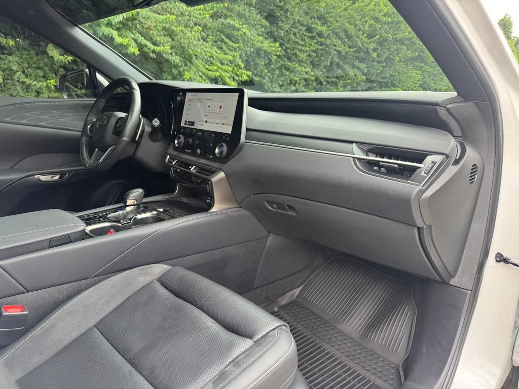 Used 2023 Lexus RX 350 AWD w/ Cold Area Package image 10