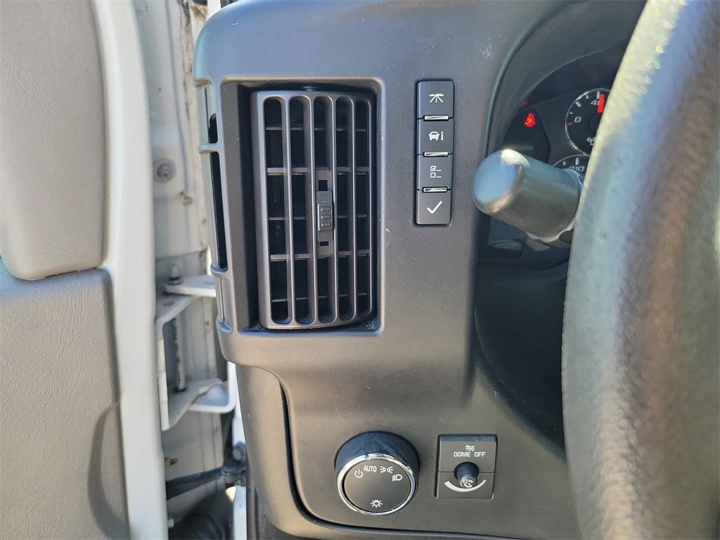 Used 2019 Chevrolet Express 3500 LT w/ LT Preferred Equipment Group image 19