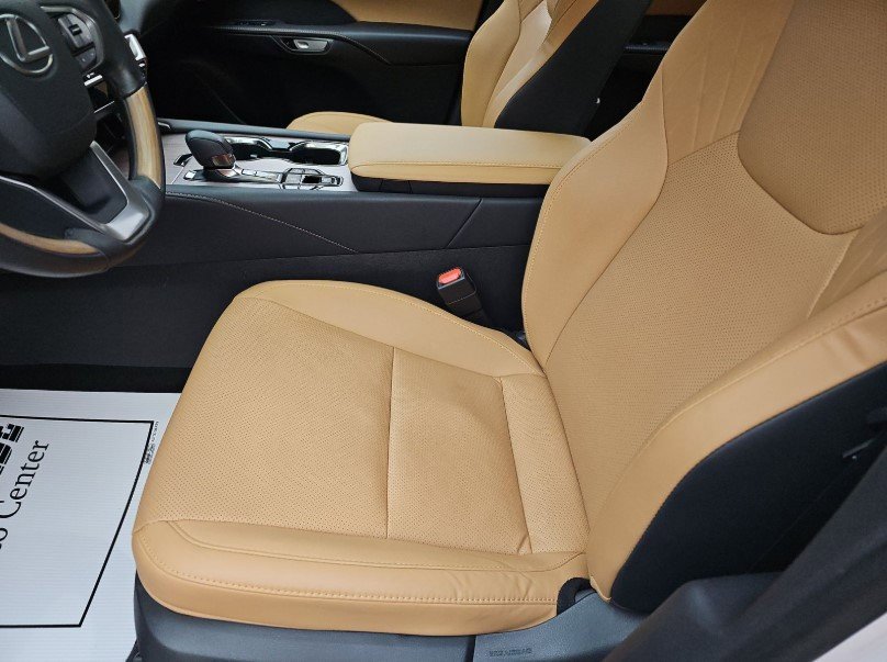 Used 2024 Lexus RX 350 Premium w/ Accessory Package (Z1) image 5