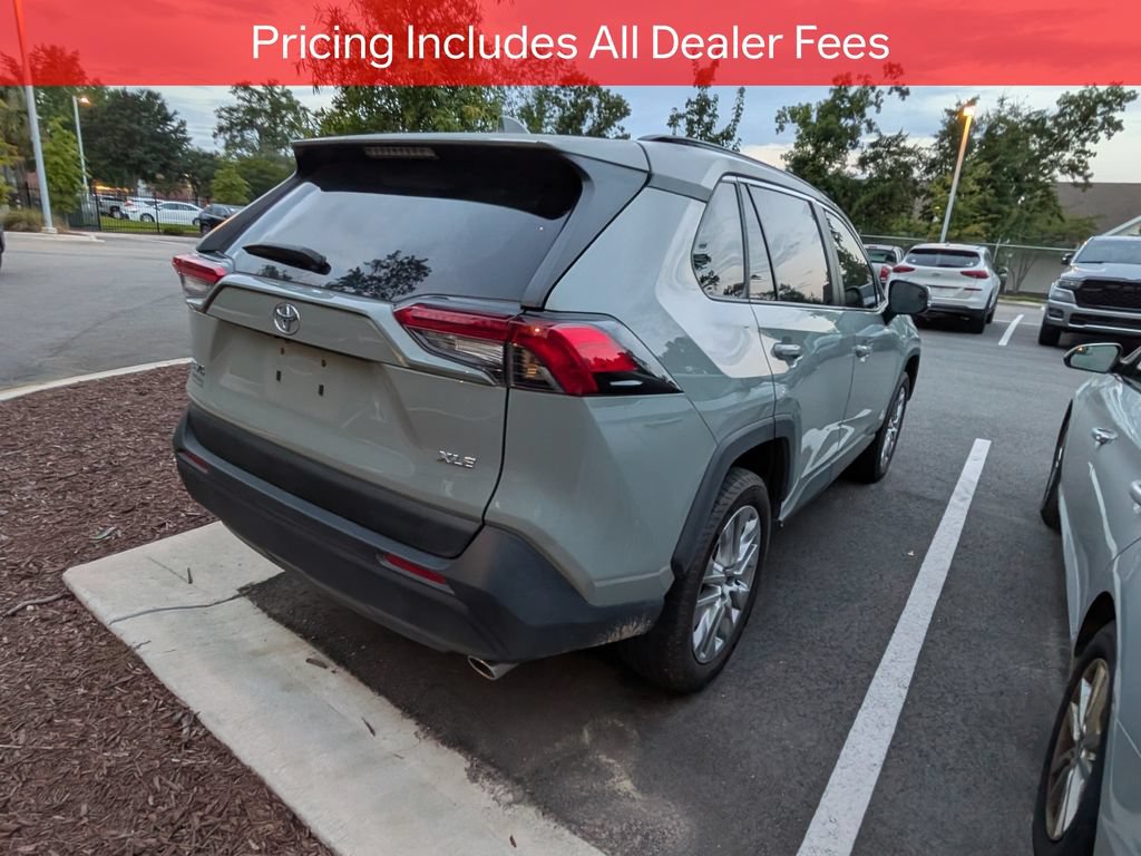 Used 2023 Toyota RAV4 XLE Premium FWD image 7