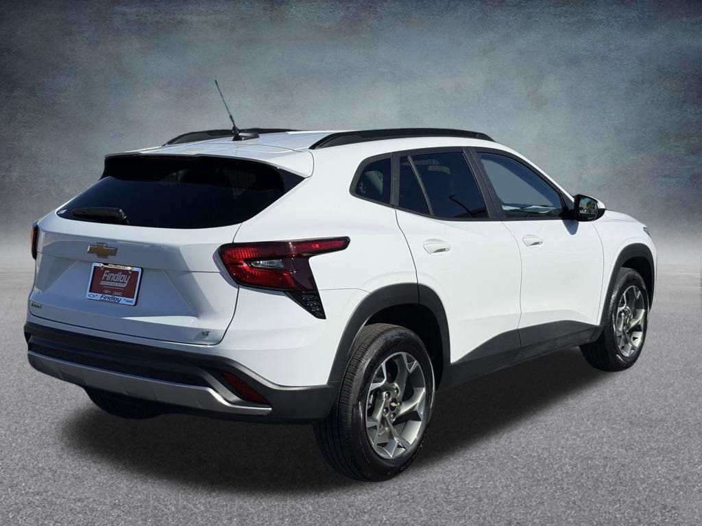 Certified 2025 Chevrolet Trax LT image 4