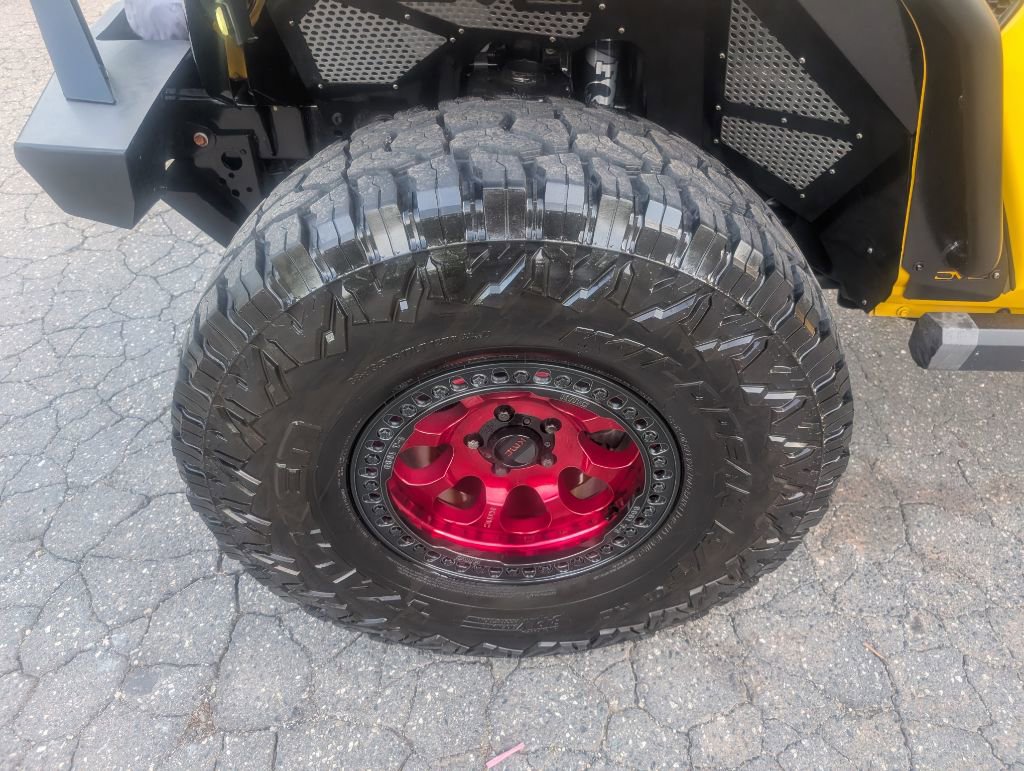 Used 2020 Jeep Wrangler Unlimited Rubicon w/ Dual Top Group AWD/4WD image 7