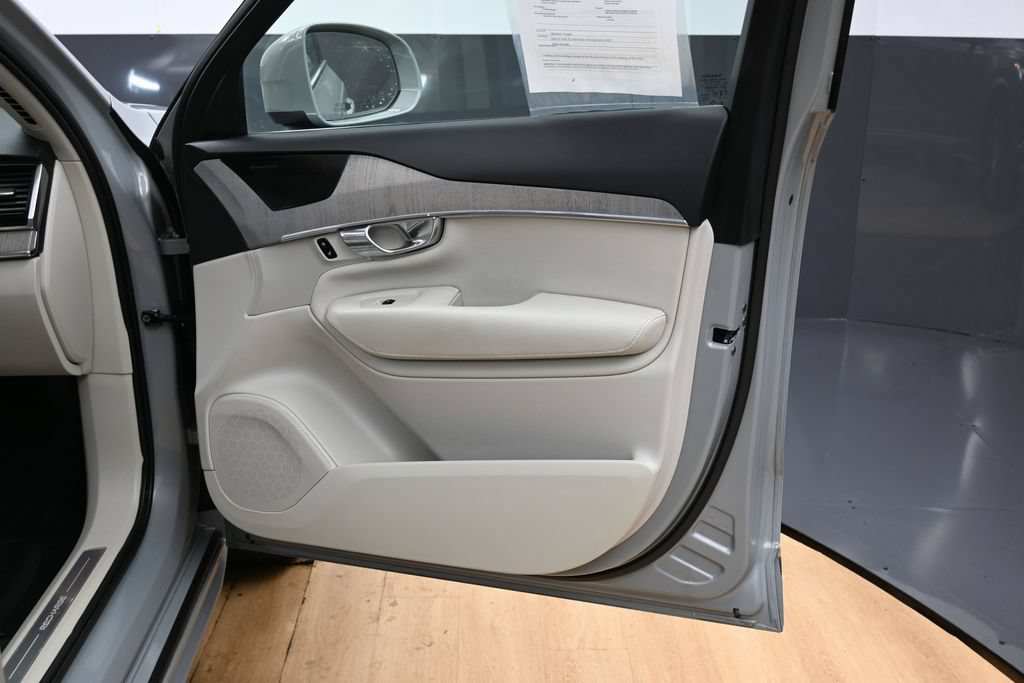 Used 2024 Volvo XC90 T8 Plus AWD/4WD image 39