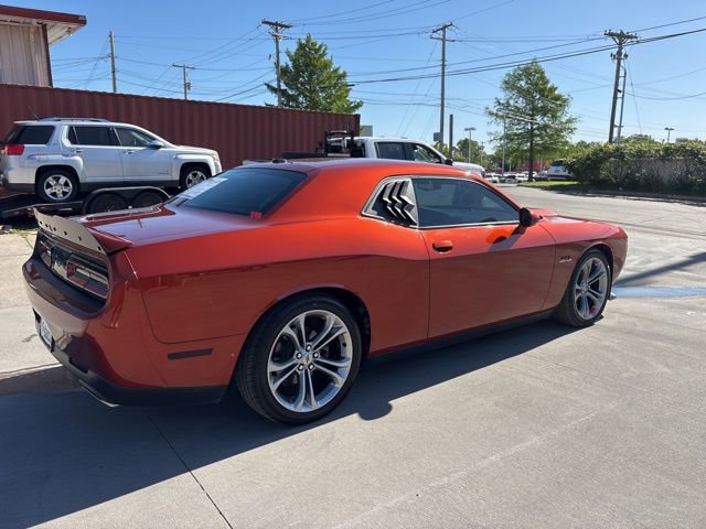Used 2020 Dodge Challenger R/T RWD image 6