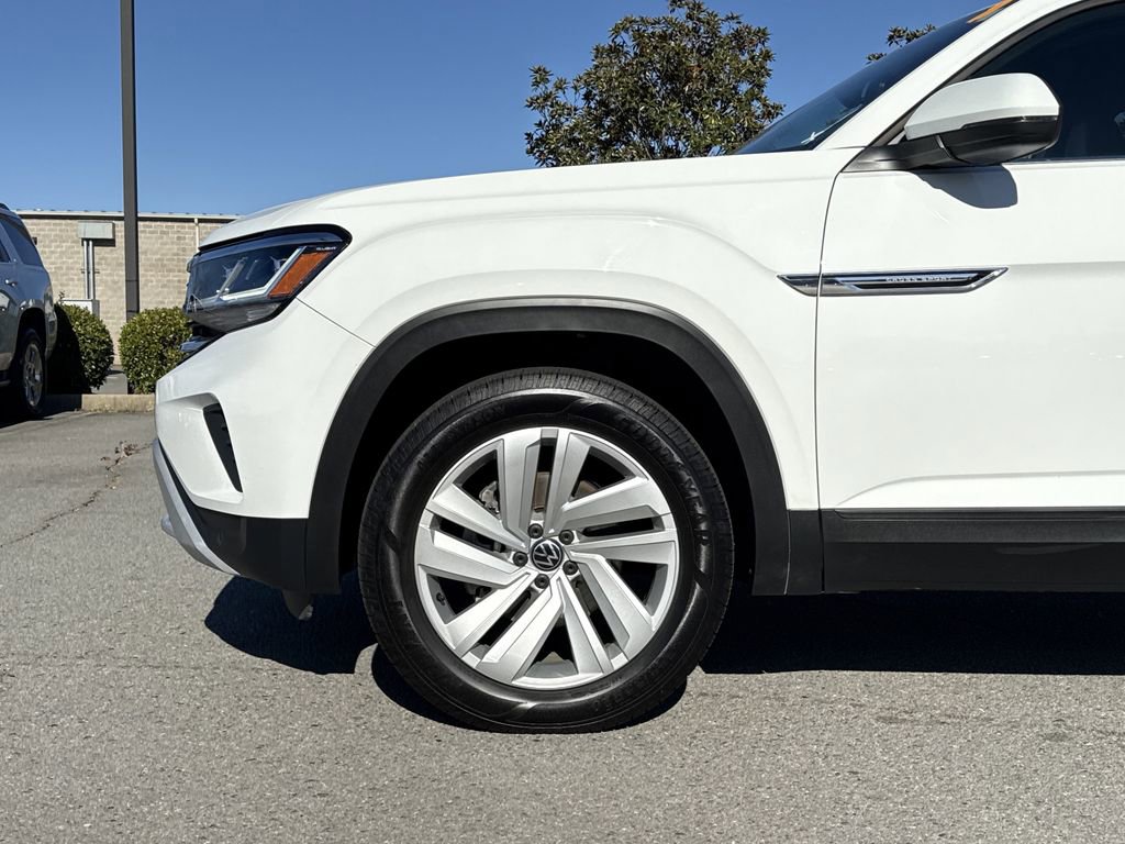 Used 2022 Volkswagen Atlas Cross Sport SE image 9