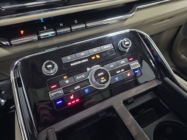 Certified 2020 Lincoln Navigator L Reserve w/ Equipment Group 208A Reserve image 21