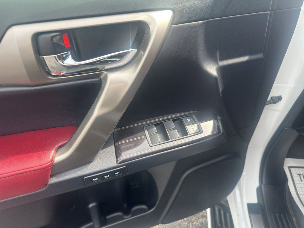 Used 2020 Lexus GX 460 Premium image 17