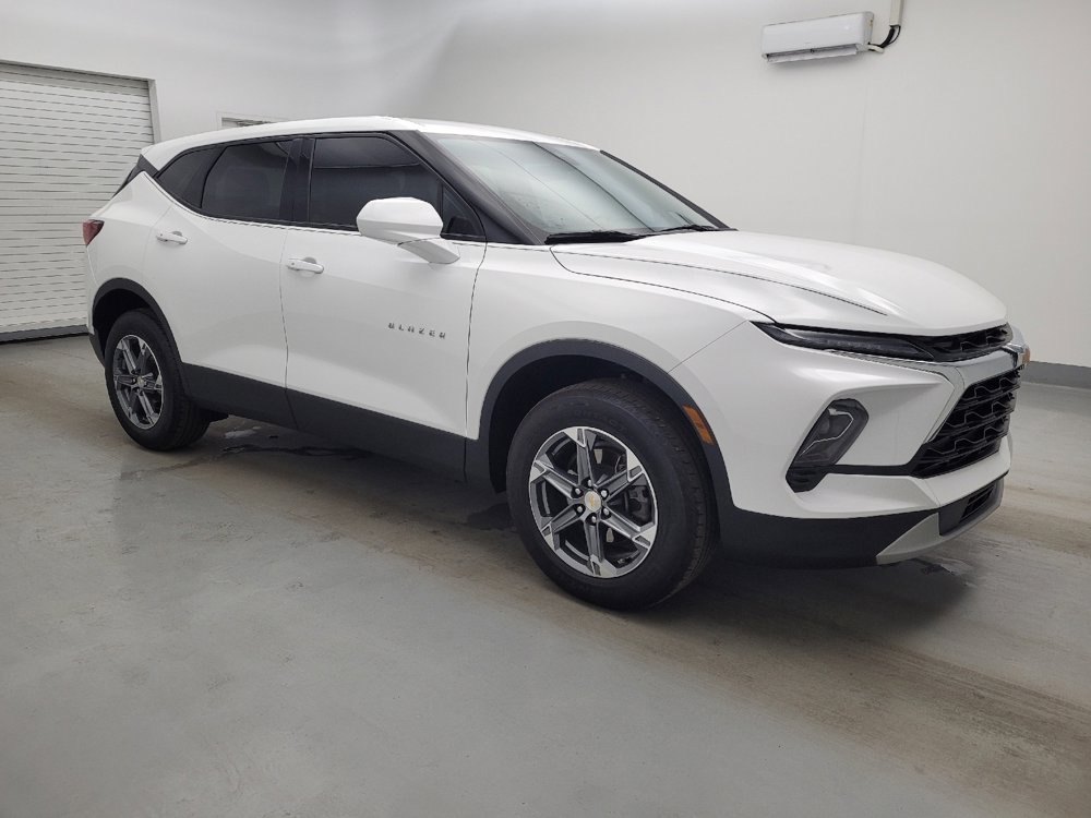 Used 2024 Chevrolet Blazer LT FWD image 11