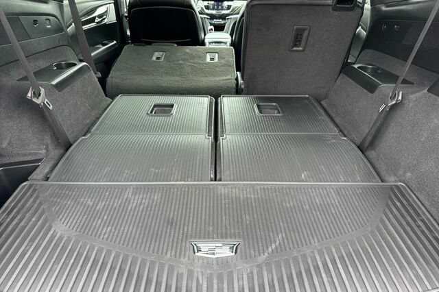 Used 2024 Cadillac XT6 Premium Luxury AWD/4WD image 16