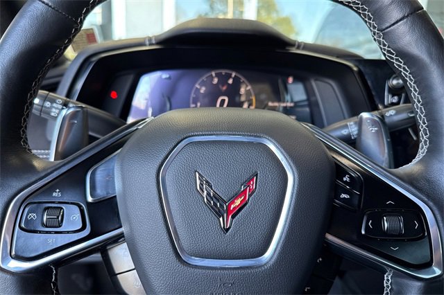 Used 2021 Chevrolet Corvette Stingray Convertible w/ Z51 Performance Package image 34