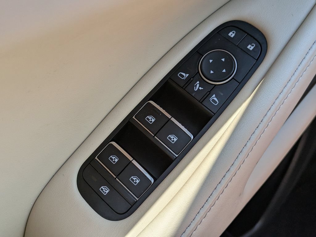 Used 2023 INFINITI QX60 Luxe w/ Cargo Package AWD/4WD image 24