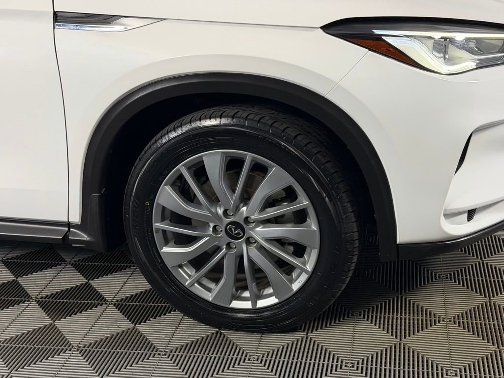 Used 2023 INFINITI QX50 Pure image 11
