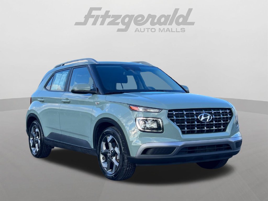 Used 2025 Hyundai Venue SEL