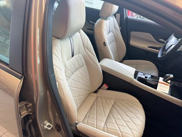 New 2026 Nissan Sentra SL w/ Floor Mat Package FWD image 18