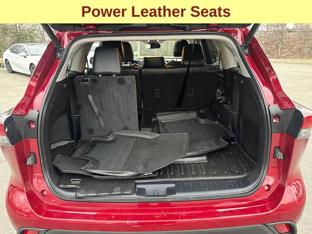 Used 2020 Toyota Highlander XLE image 12