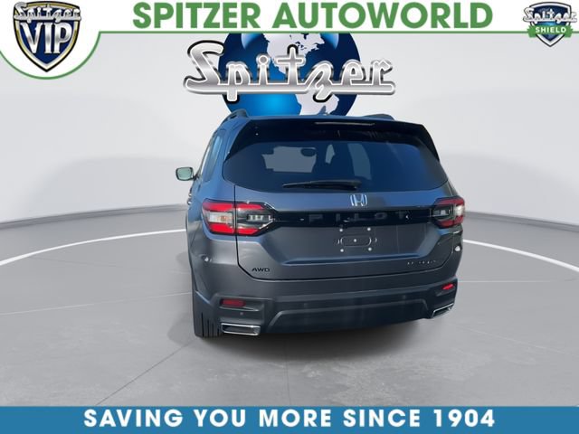 Used 2025 Honda Pilot Black Edition image 8
