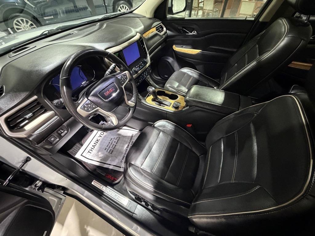 Used 2019 GMC Acadia Denali w/ Technology Package FWD image 19